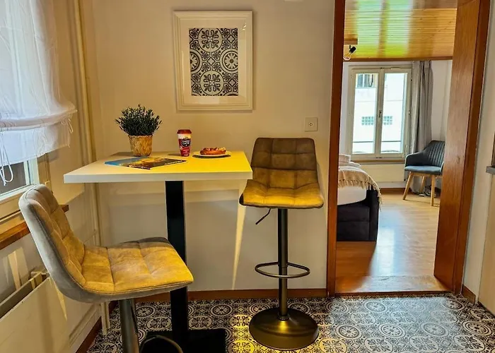 公寓 Center View 2 *